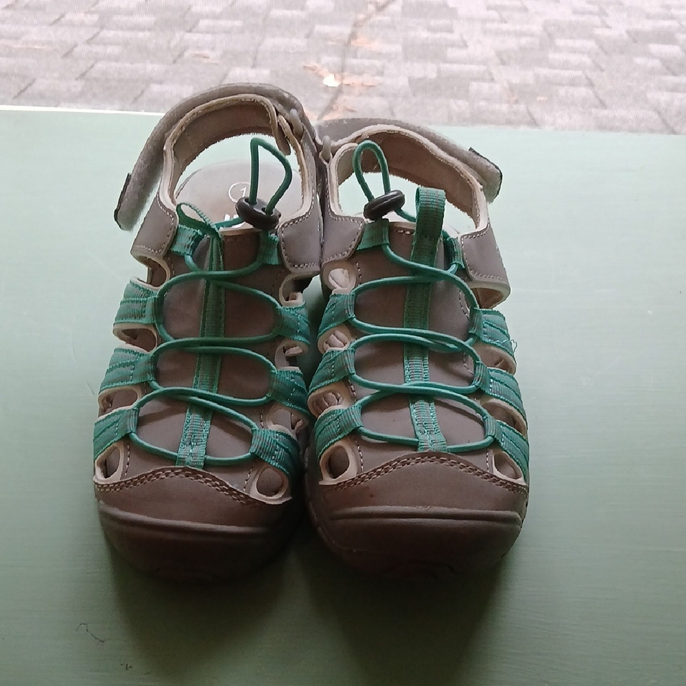 Kids Green and Tan Sandals